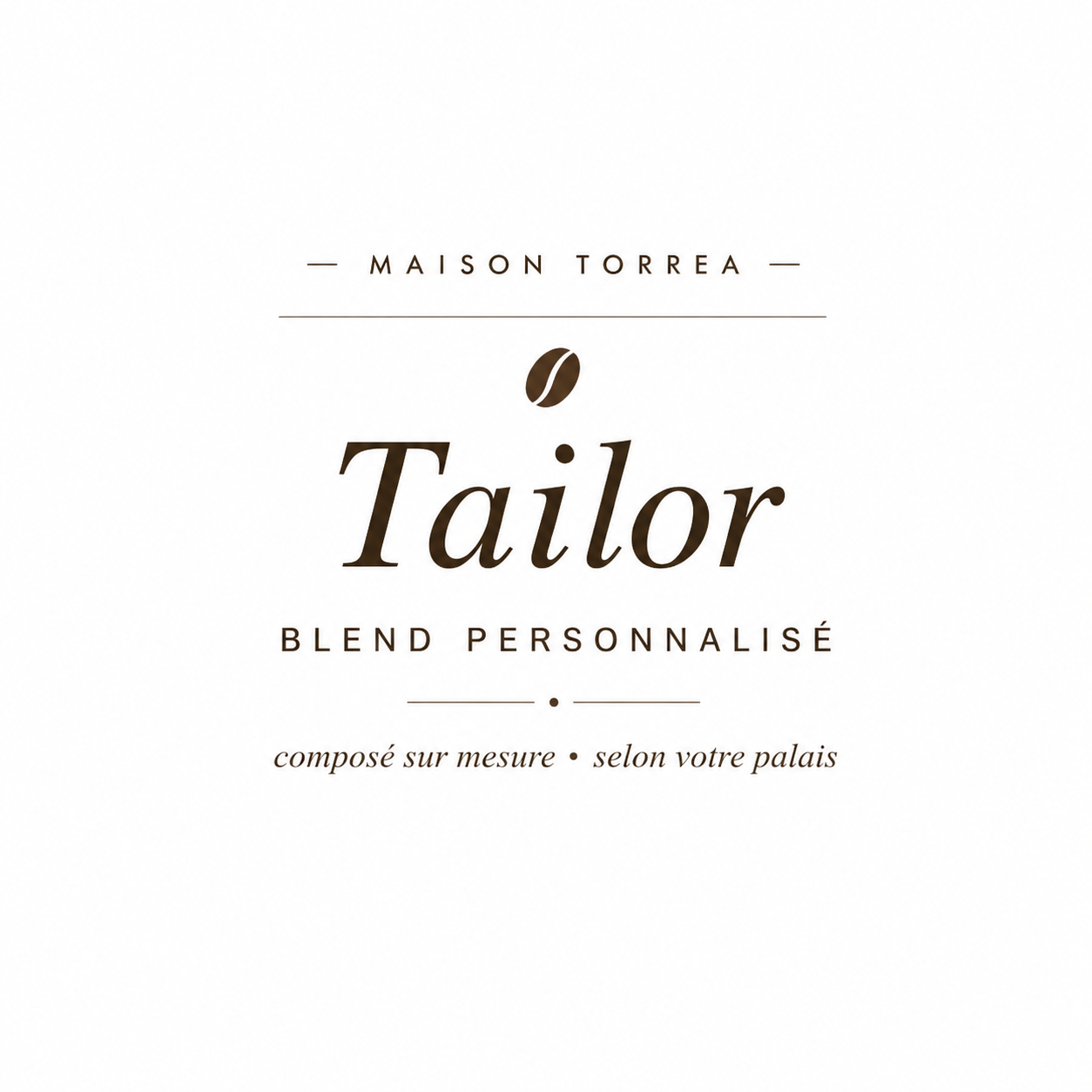 Sachet de blend personnalisé Torrea Tailor entouré de grains de café de spécialité torréfiés à la demande